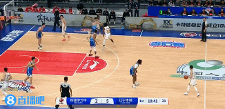 杨鸣场边很激动！鄢手骐底角接球也中三分